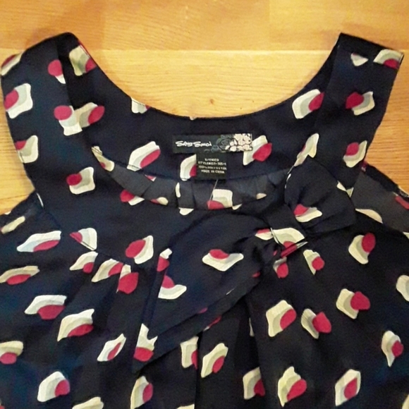 EUC navy printed  tank top - Picture 2 of 3